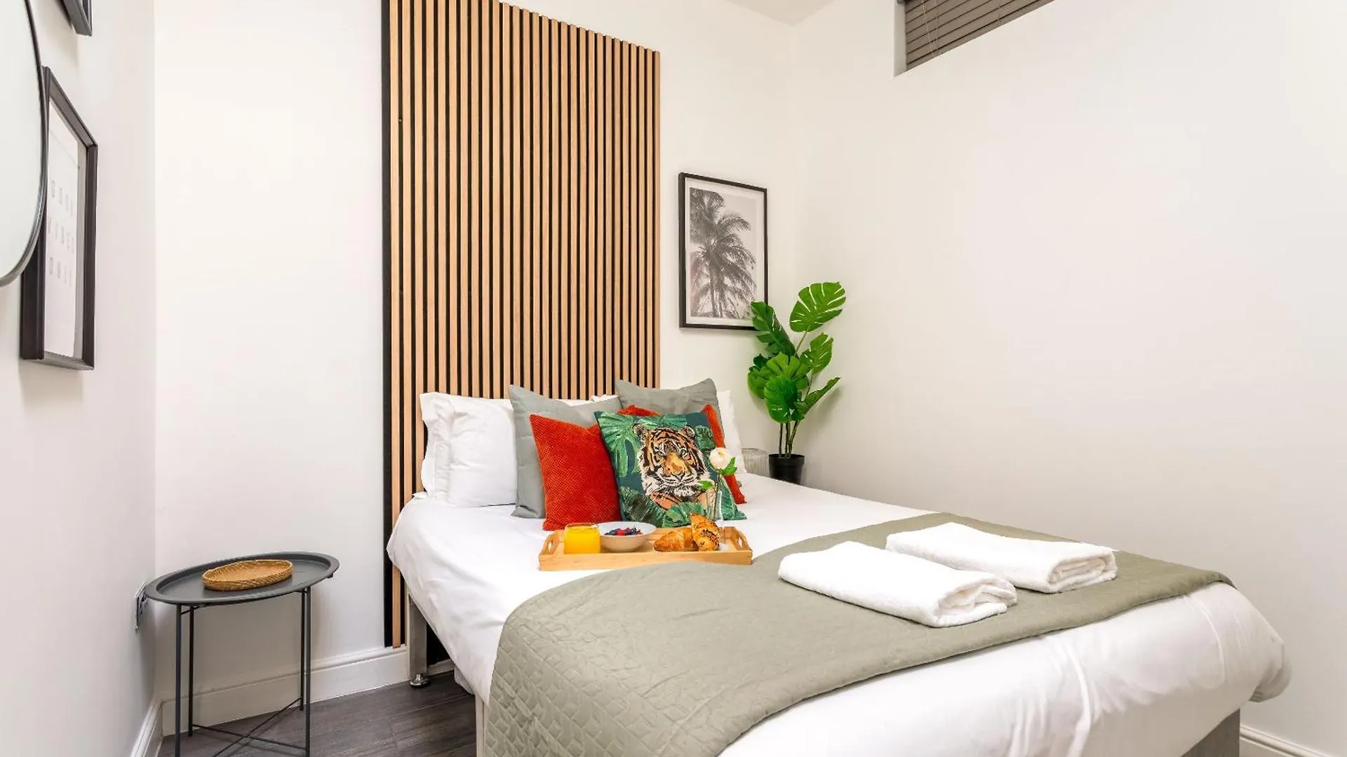 Holiday home 2 Bedroom House By Short Lets & Serviced Accommodation Brighton With Free Wifi & Terrace United Kingdom