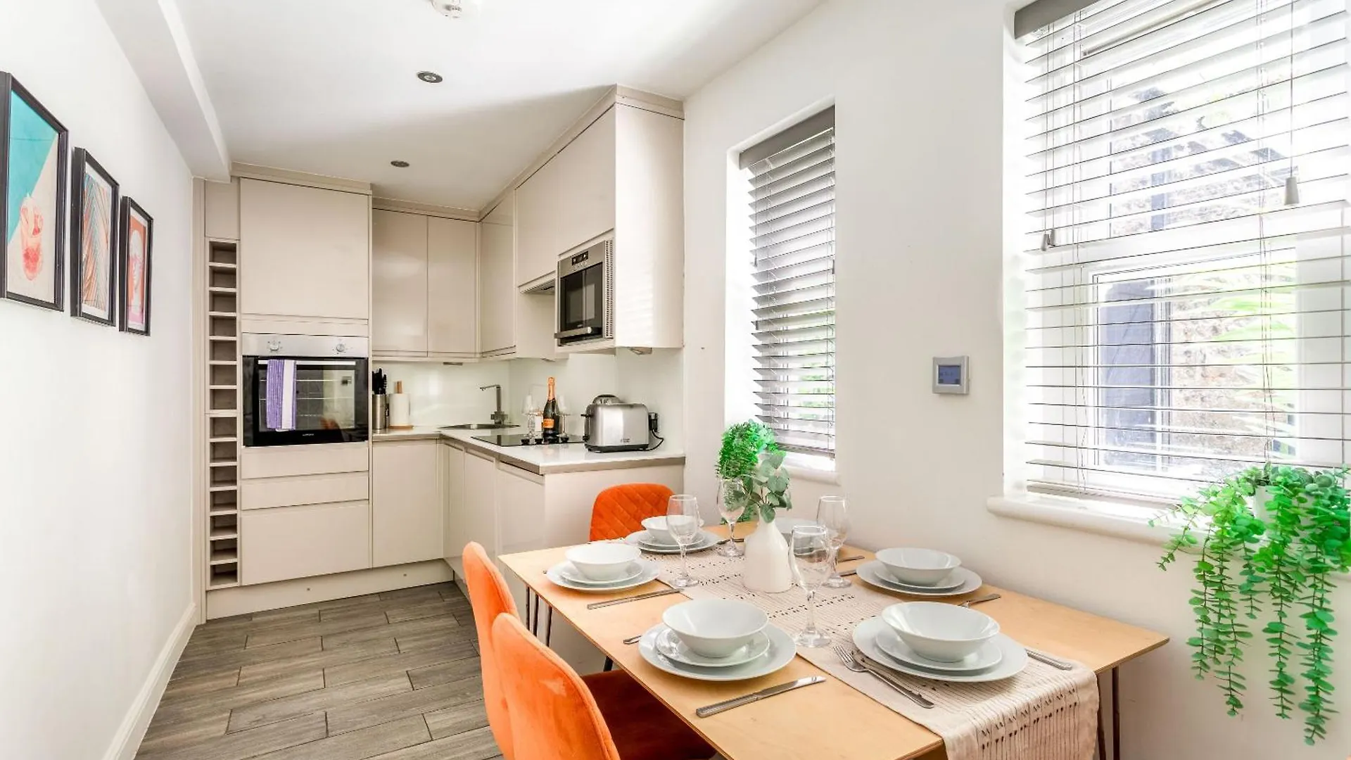 Holiday home 2 Bedroom House By Short Lets & Serviced Accommodation Brighton With Free Wifi & Terrace United Kingdom